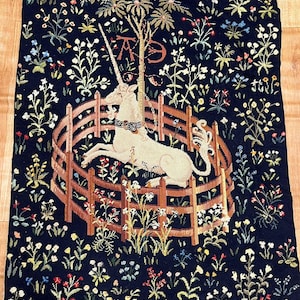 Vintage Unicorn Tapestry Wall Hanging - Unicorn in Captivity Tapestry Medieval Tapestry Embroidered wool - Beautifull Home Decor 112 x 85 cm