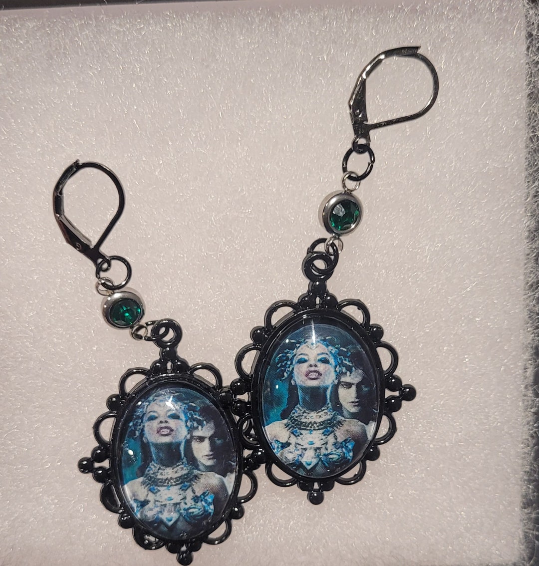 Queen Akasha and Lestat Queen of the Damned With Gem Dangle - Etsy