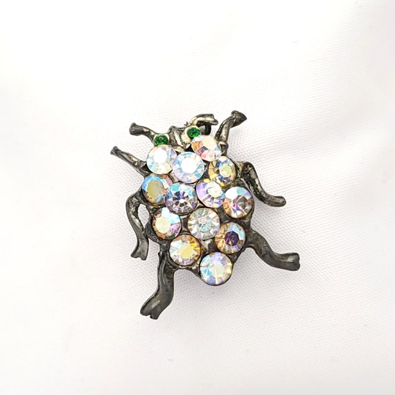 1950s Beetle Brooch, Silver Tone Setting with Gre… - image 2