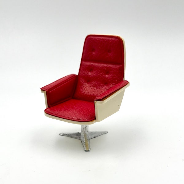 Lundby/ Europa red swivel chair