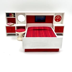 Lundby original red,orange and white bedroom set- Dollhouse item