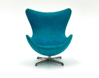 Miniature Lundby/Brio dollhouse rare blue egg chair famous Danish designer