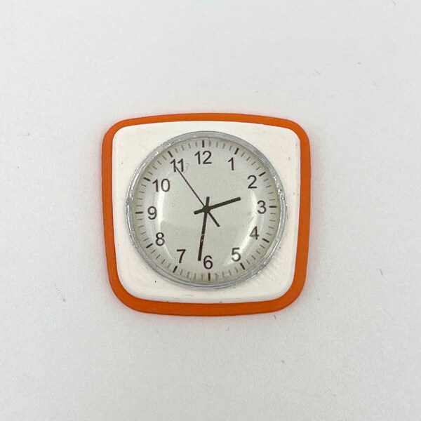 Lundby kitchen wall clock