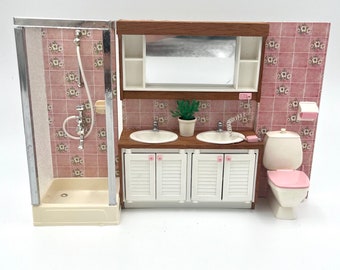 Lundby original pink bathroom with new lighting