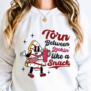 Camiseta gráfica engraçada com estampa de lanche para mulheres - Camiseta retrô fofa com citação, camiseta unissex moderna e humorística, a melhor ideia de presente para ela ou uma amiga