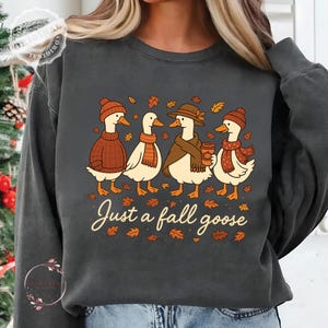 Funny Fall Goose PNG: Cozy Autumn Clipart (Digital Download)
