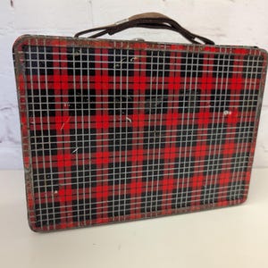 Vintage Cheney Red Black and White Tartan  kid&#39;s Lunchbox . This is a rare and collectable lunchbox with a leather handle. Made in England