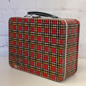 Vintage Ohio Art Red Plaid  kid&#39;s Lunchbox Pail Box from the 50&#39;s in good condition