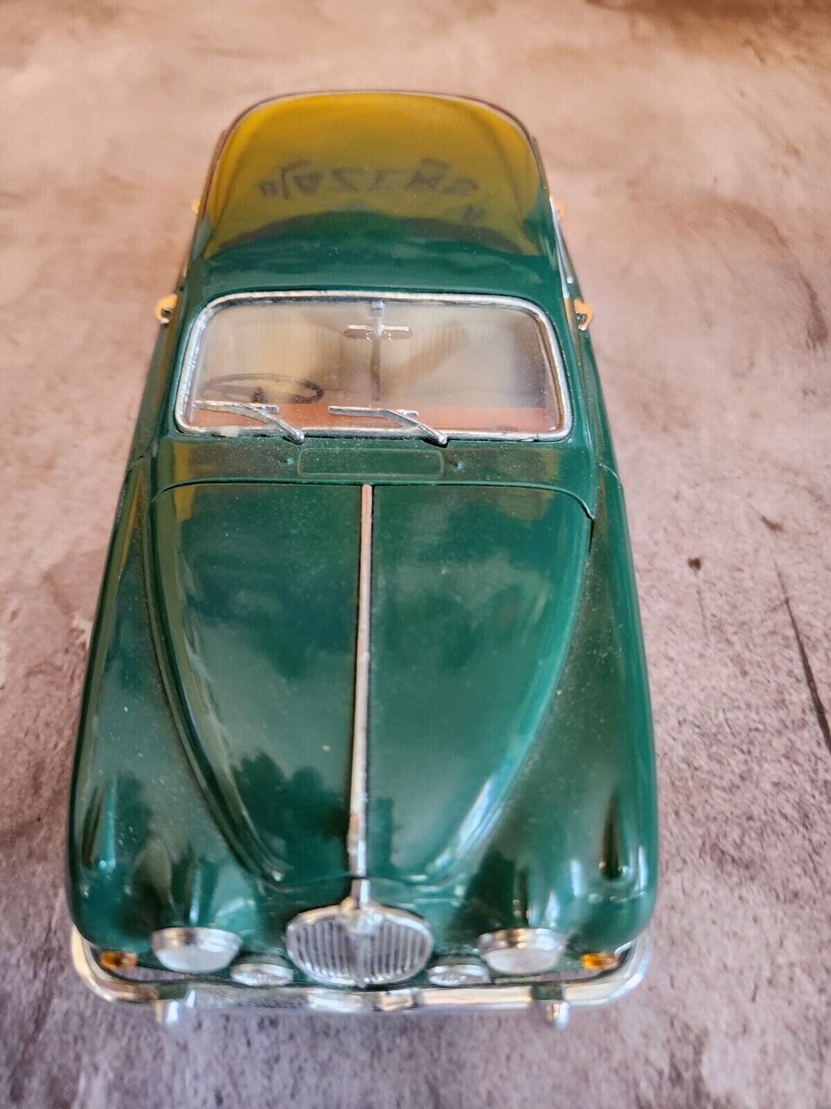 1959 Maisto Jaguar Mark 2 Diecast 1:18 Scale in British Racing