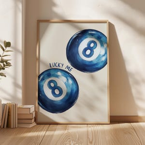 Lucky 8 Ball, Blaues Retro Acht-Ball-Billard-Poster, Funky Y2K Ästhetischer Wohnungsdekor, Lucky Me Poolball Digitaldruck