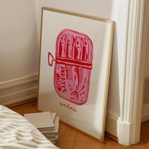 Impresión de sardinas enlatadas, arte de pared de moda, impresión digital de cocina retro, póster estético moderno, arte imprimible de sardinas costeras de verano rosa y rojo
