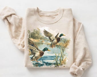 Vintage Mallard Ducks Sweatshirt Retro Wildlife Fall Pond Scene Crewneck, Cabincore Nature Sweater, Cozy Rustic Outdoors Pullover