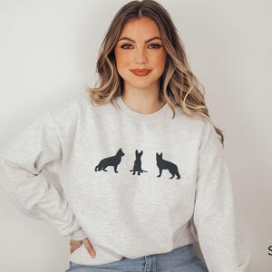 Sudadera unisex bordada con pastor alemán, sudadera de cuello redondo con estampado de pastor alemán, regalo para dueños de pastores alemanes, regalo para mamás pastoras, regalo para amantes de los pastores alemanes imagen 3