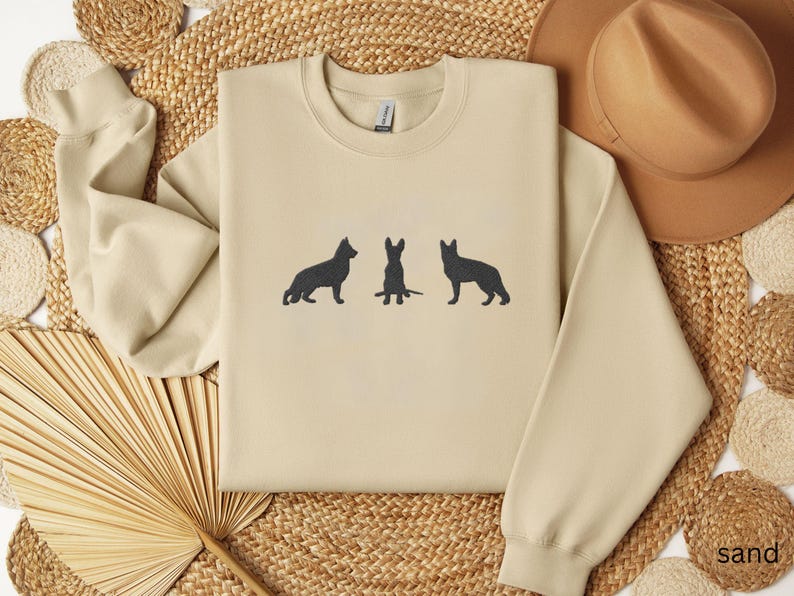 Sudadera unisex bordada con pastor alemán, sudadera de cuello redondo con estampado de pastor alemán, regalo para dueños de pastores alemanes, regalo para mamás pastoras, regalo para amantes de los pastores alemanes imagen 6