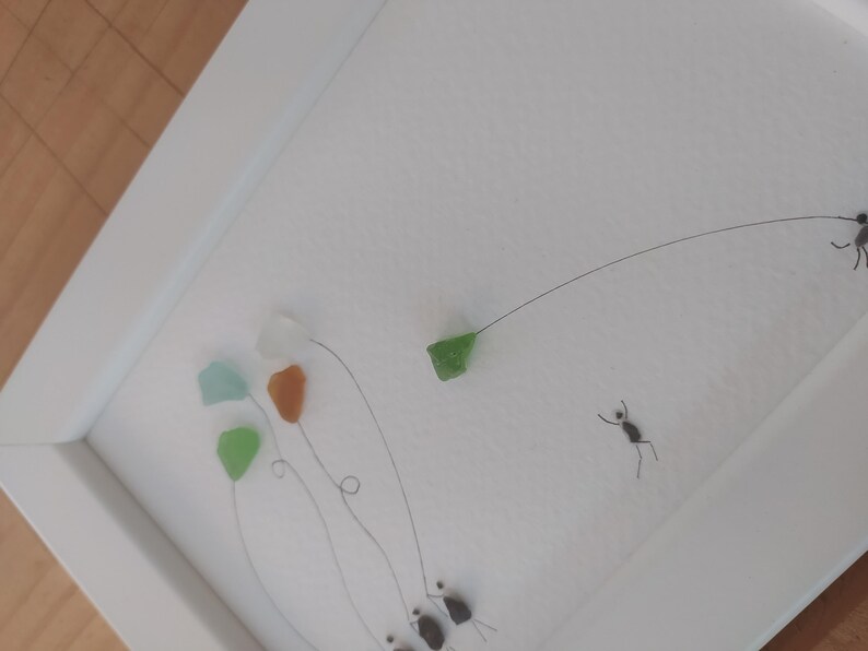 Framed Sea Glass Family Art | Landscape Coastal Housewarming Pebble Wall Decor Gift imagem 7