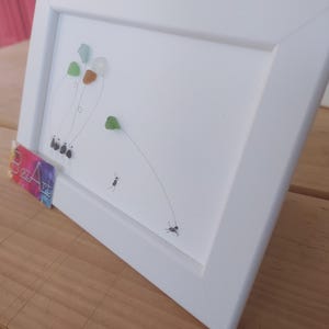 Framed Sea Glass Family Art | Landscape Coastal Housewarming Pebble Wall Decor Gift imagem 4