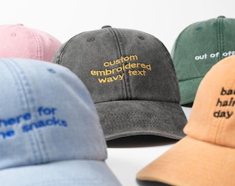 Gorra de papá con texto personalizado - Gorra vintage bordada personalizada con fuente ondulada - Seis paneles sin estructurar con tu bordado