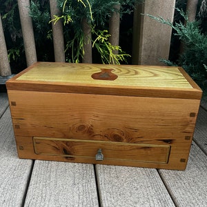 Hot Sale Essential Oil Box Wooden Storage Chest with Handle Removable Trays  - China Oil Box and Storage Box price