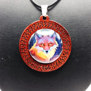 Pendente cabochon volpe astrale fatto a mano: una collana elegante per l'eleganza di tutti i giorni