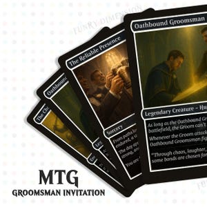 以下が含まれることがあります： MTGグルームズマン招待カード。カードには、フォーマルな服装の男性のイラストが描かれており、「Oathbound Groomsman」と「The Reliable Presence」というテキストが書かれています。カードは黒色で、白い文字と白い水玉模様の背景があります。