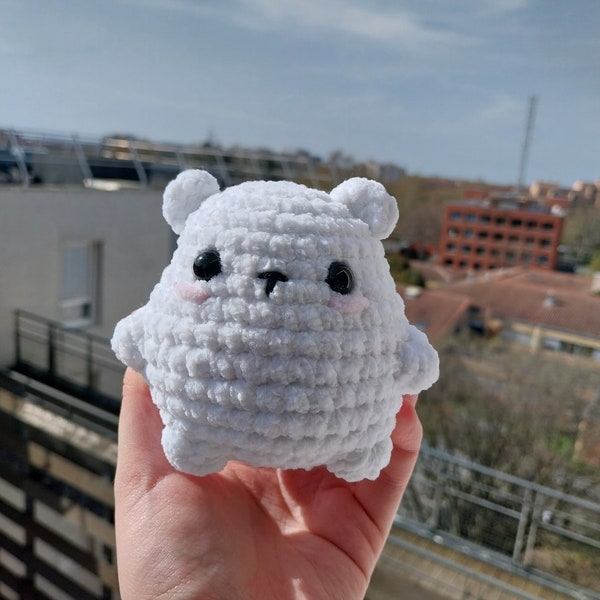 Peluche fait main petit ours polaire au crochet - amigurumi