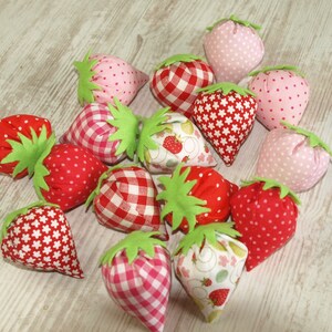 Decorative strawberries sewn per piece country house shabby