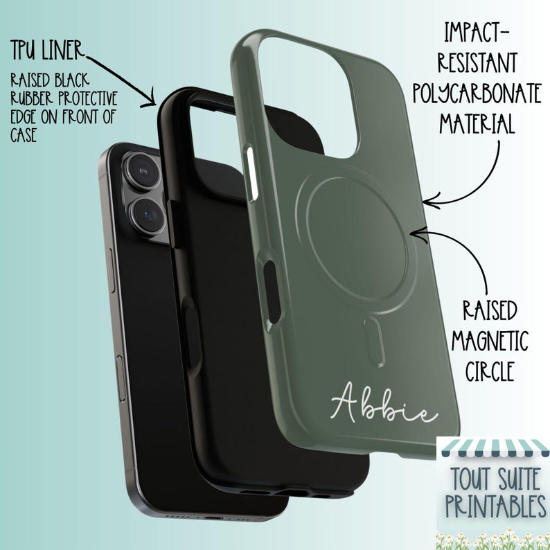 Pu&ograve; includere: Custodia per telefono verde oliva con un cerchio magnetico in rilievo e il nome "Abbie" in corsivo bianco. La custodia &egrave; realizzata in materiale policarbonato resistente agli urti e ha un bordo protettivo in gomma nera. La fodera in TPU &egrave; visibile.