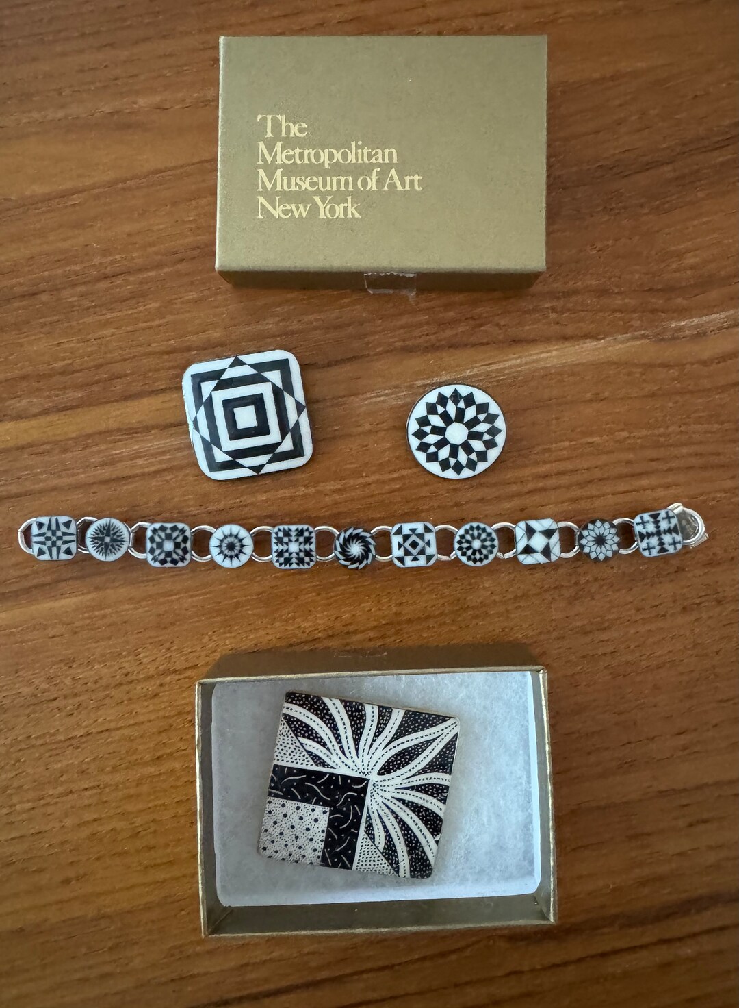 The Metropolitan Museum of Art New York DESKEY DECO JEWELRY Set Etsy