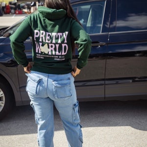 Pretty World Sweatshirt