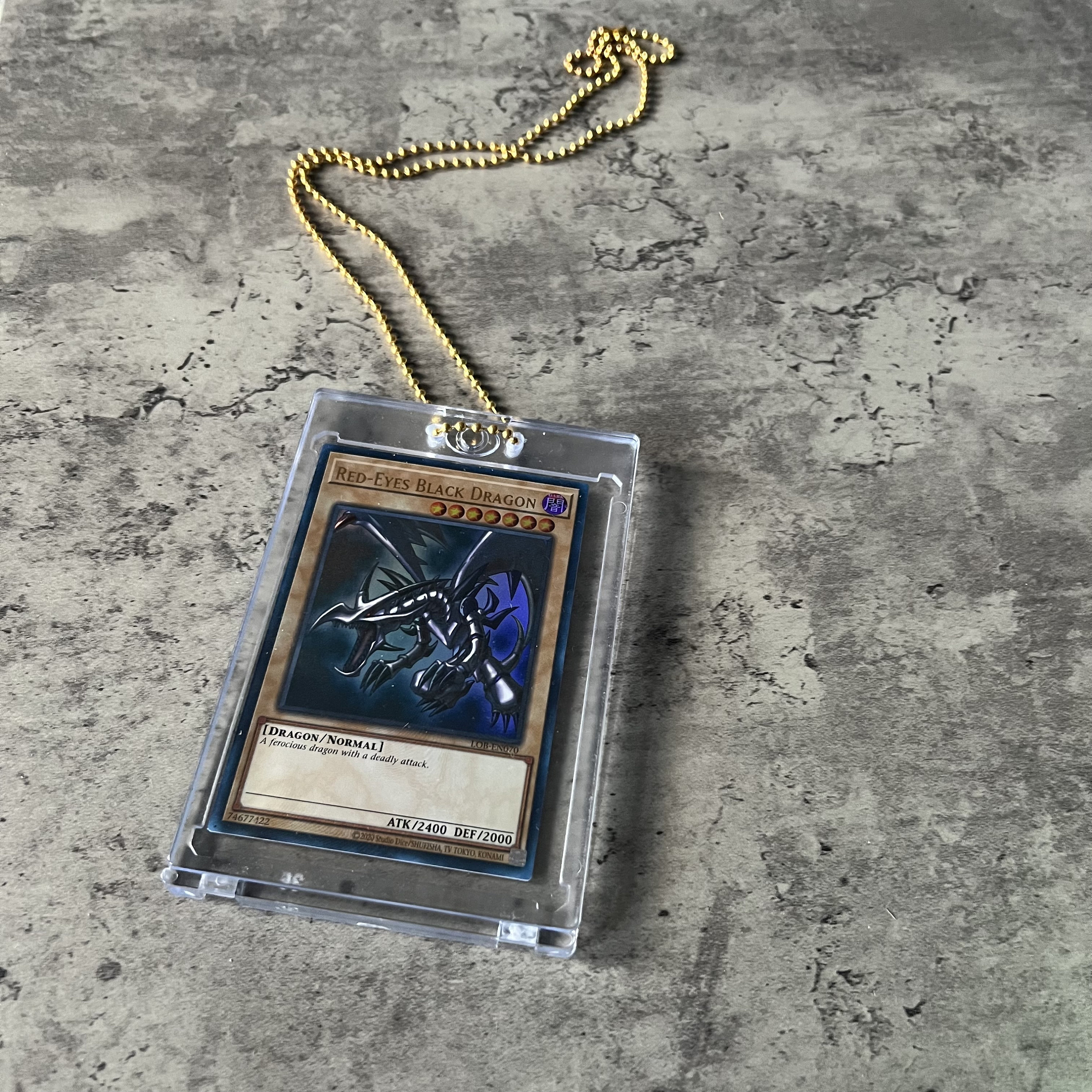 yugioh necklace card holder Yu-Gi-Oh! Blue Eyes White Dragon and Dark Magician custom metal card Anime Yu-Gi-Oh Keychain Yugi Muto
