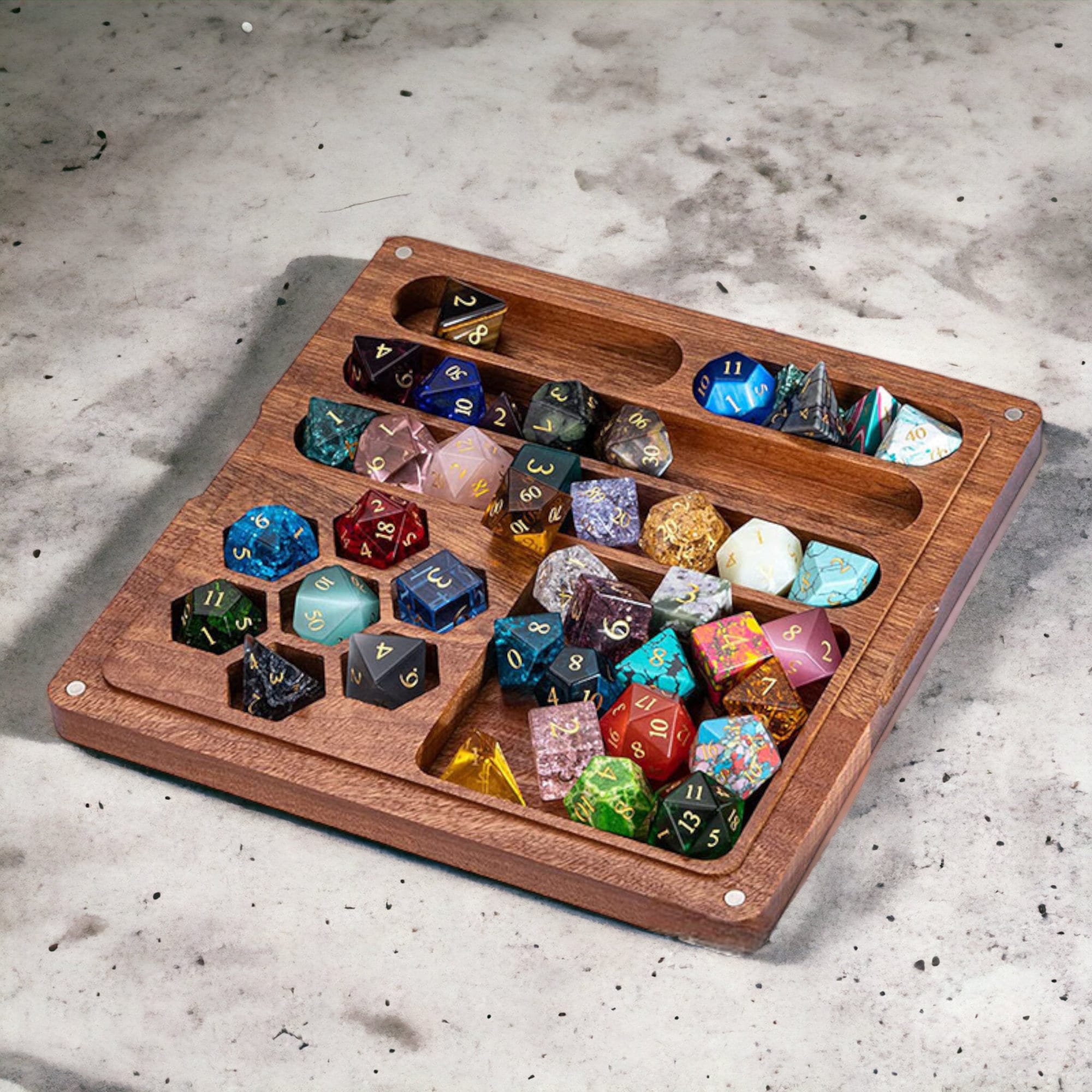 Wooden DND Dice Set Dice Box With Magnetic Lid For Storage 7 Dice