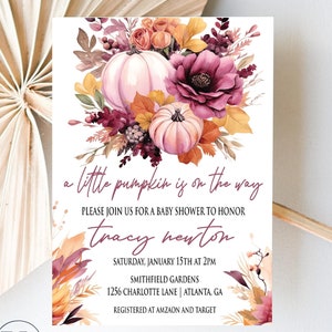 Herfst bloemen pompoen babyshower uitnodiging, een beetje pompoen is onderweg meisje herfst babyshower afdrukbare uitnodiging sjabloon, roze herfstdouche