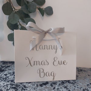 Personalised Gift Bag for Birthdays, Christmas, Weddings, Thank - You, Graduation, Retirement, Mother&#39;s Day, Valentines, Eid, New Baby