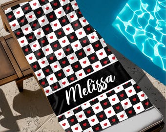 Gepersonaliseerde strandhanddoek met geruit hart, gepersonaliseerde handdoek valentijnsdag cadeau paar