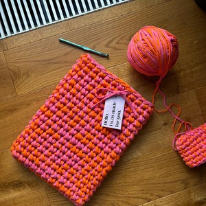 Chunky Crochet Laptop Case Pattern: Beginner Friendly (PDF Document) image 2