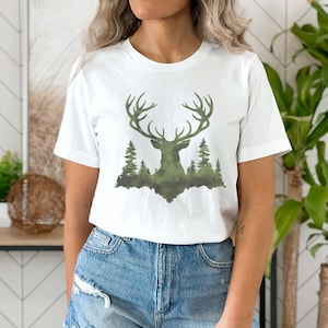 Maglietta Camo Deer, T-shirt stagione di caccia al cervo, regalo per Natale, maglietta grafica cacciatore per la festa del papà, regalo per cacciatori, regali per uomini