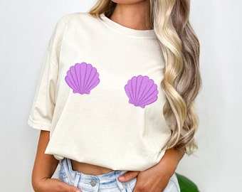 Mermaid Tshirt, Seashell Tshirt, Clamshell T-Shirt, Mermaidcore, Mermaid Core, Seashell Bra T-Shirt, Mermaid Shirt, Seashell Bra Beach Tee,
