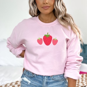 Strawberry Sweatshirt, Berry Cute Crewneck, Strawberries Shirt, Fruit Sweatshirt, Vintage Strawberry Sweatshirt, Strawberry Lover Gift