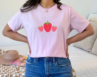 Strawberry T-Shirt, Berry Cute Crewneck Shirt, Strawberries Shirt, Fruit Tshirt, Vintage Strawberry Graphic Tee, Strawberry Lover Gift