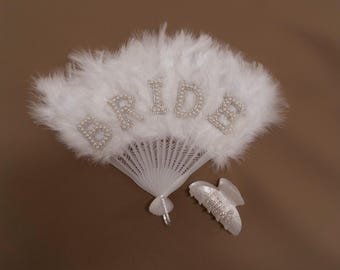Fächer weiß mit Federn und Strass-Aufschrift “BRIDE” für Bride-to-be & Bräute, Brautparty, Bachelorette, JGA, Junggesellinnenabschied