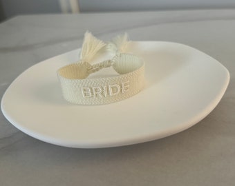 Wunderschönes Brautarmband, cremefarbenes Armband mit Aufschrift „Bride“ für Bride-to-be & Bräute,Bridal Party, Bachelorette, JGA,Team Braut