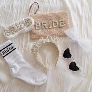 Socken „Bride“, Braut-Socken, Statement Socken Bride, Braut, Tennissocken weiß, Geschenk Braut, JGA,Junggesellinnenabschied, Geschenk Braut bild 4