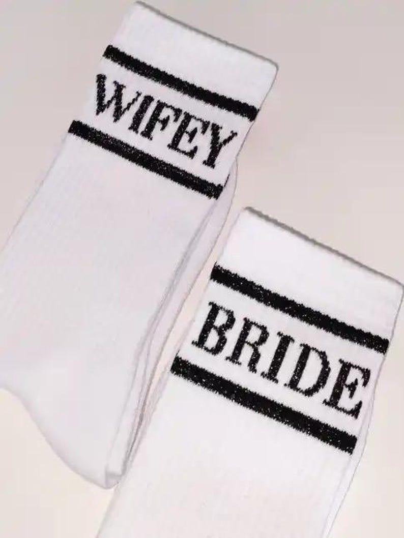 Socken „Bride“, Braut-Socken, Statement Socken Bride, Braut, Tennissocken weiß, Geschenk Braut, JGA,Junggesellinnenabschied, Geschenk Braut bild 7