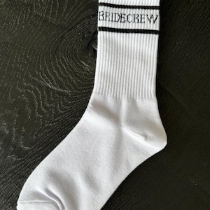 Socken „Bride“, Braut-Socken, Statement Socken Bride, Braut, Tennissocken weiß, Geschenk Braut, JGA,Junggesellinnenabschied, Geschenk Braut bild 9