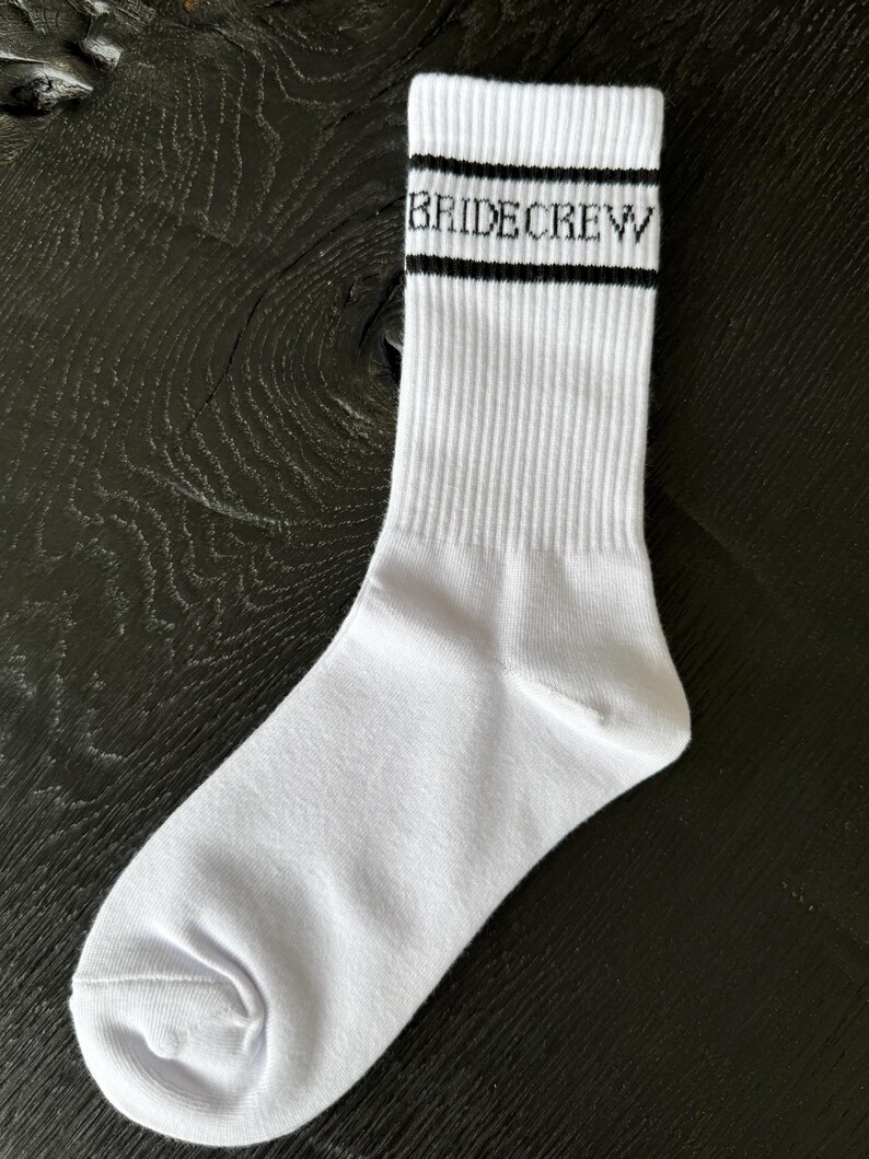 Socken „Bride“, Braut-Socken, Statement Socken Bride, Braut, Tennissocken weiß, Geschenk Braut, JGA,Junggesellinnenabschied, Geschenk Braut bild 9
