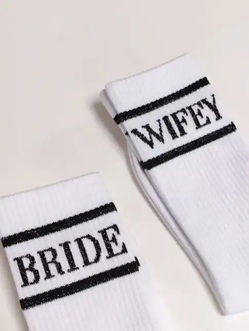 Socken „Bride“, Braut-Socken, Statement Socken Bride, Braut, Tennissocken weiß, Geschenk Braut, JGA,Junggesellinnenabschied, Geschenk Braut bild 5