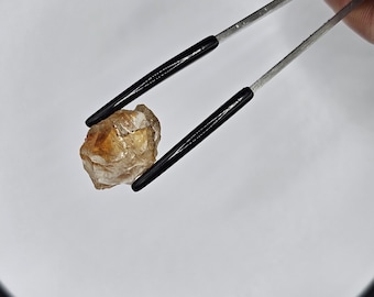 Oregon sunstone from Spectrum mine. Amazing specimen with red color in the stone. The Gemstone weighs 11.23ct