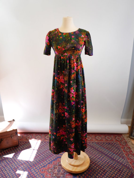 70's Floral Filigree Maxi Dress