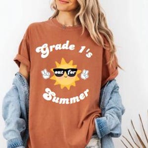 ¡Adiós al verano! ¡Clip art personalizado por grado! Diseños divertidos y editables para celebraciones y regalos de fin de curso.