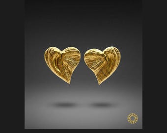 We hope you love wearing these earrings as much as we loved creating it. Meticulously handcrafted from lightweight brass and 24K gold-plated
